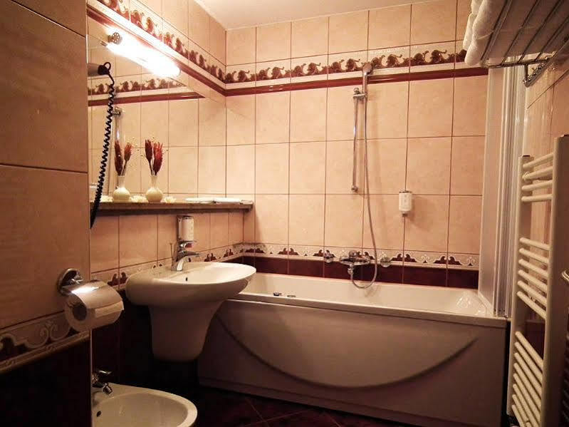 Lipa Hotel Lendava Bagian luar foto